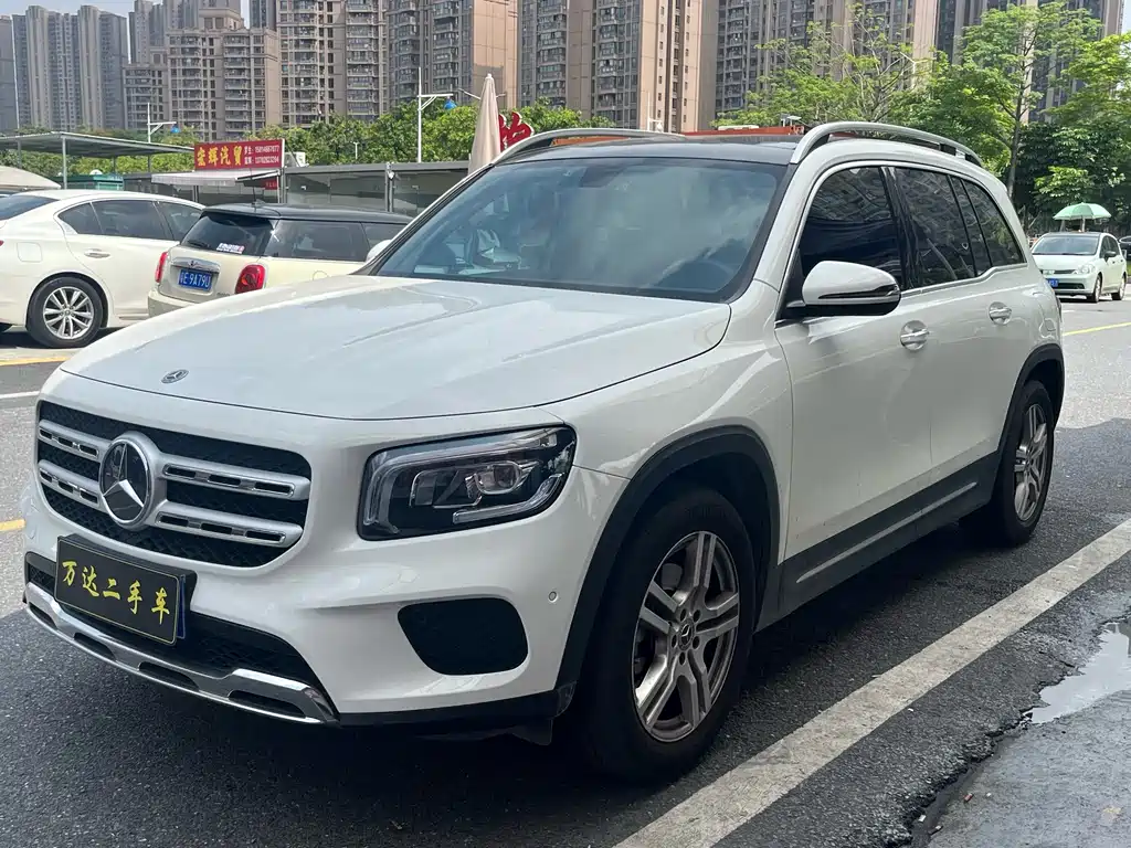 Mercedes-Benz GLB 2021