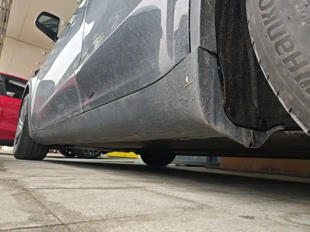 Tesla Model Y — миниатюра 22