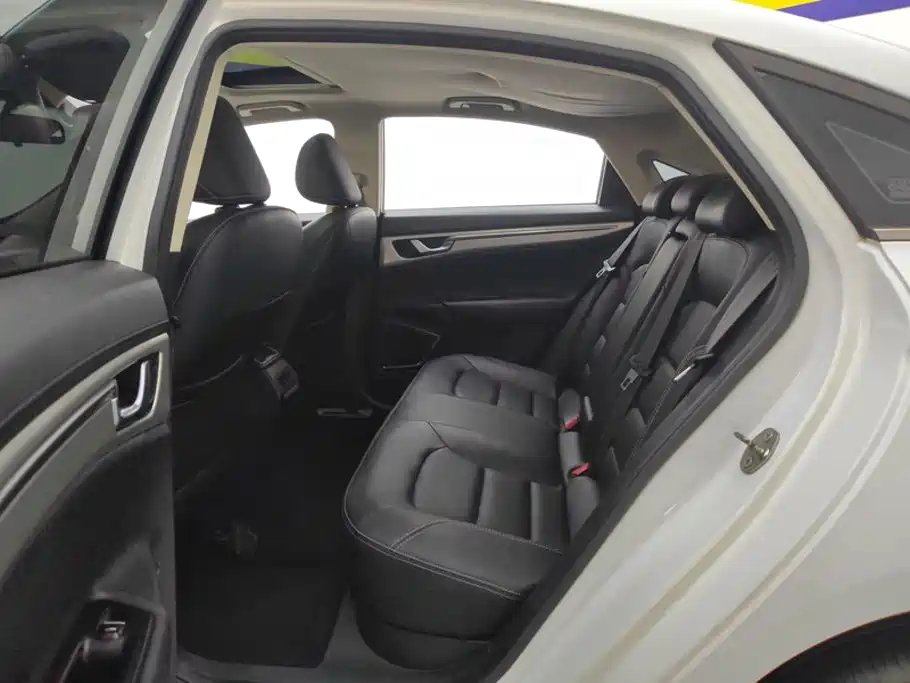 Geely Emgrand GL — миниатюра 11