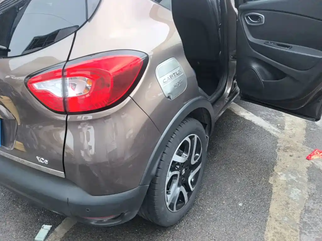 Renault Captur — миниатюра 8