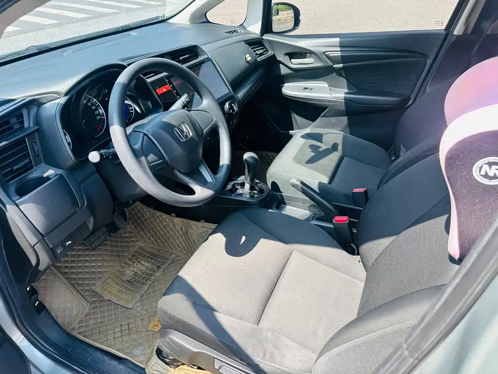 Honda Fit 1.5L LXS CVT Comfort Sunroof Edition, фото 8