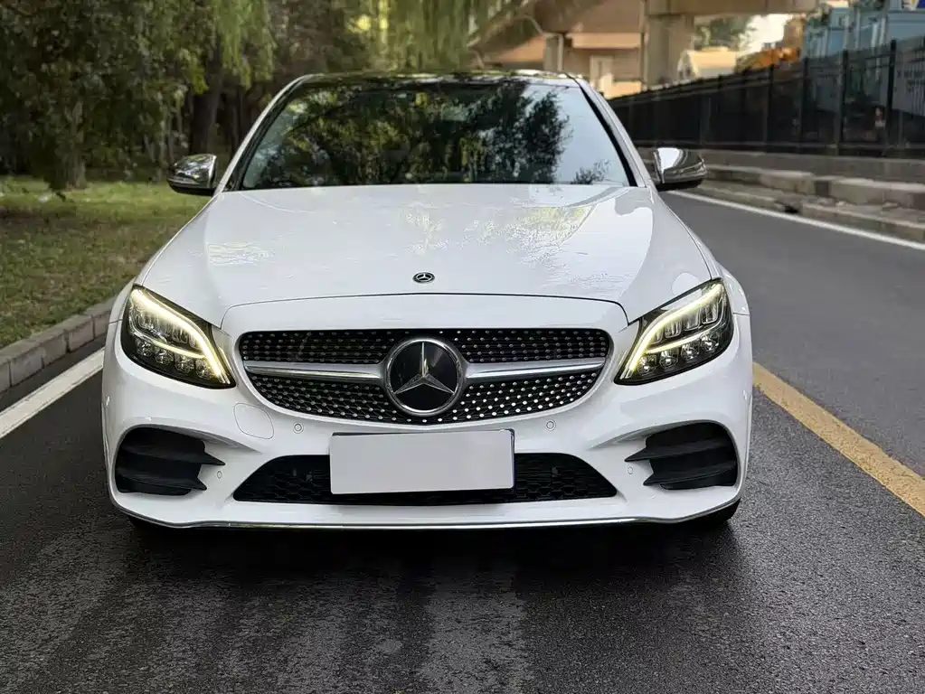 Mercedes-Benz C-Class — миниатюра 2