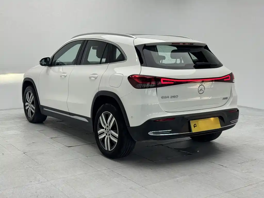 Mercedes-Benz EQA — миниатюра 6