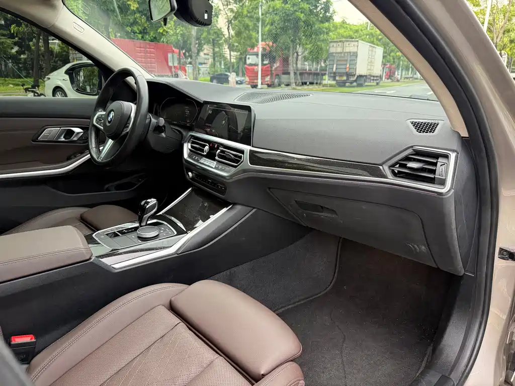 BMW 3 Series — миниатюра 11