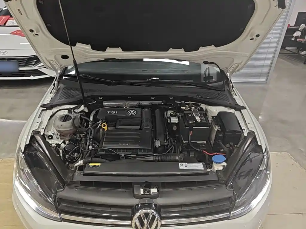 Volkswagen Golf — миниатюра 20