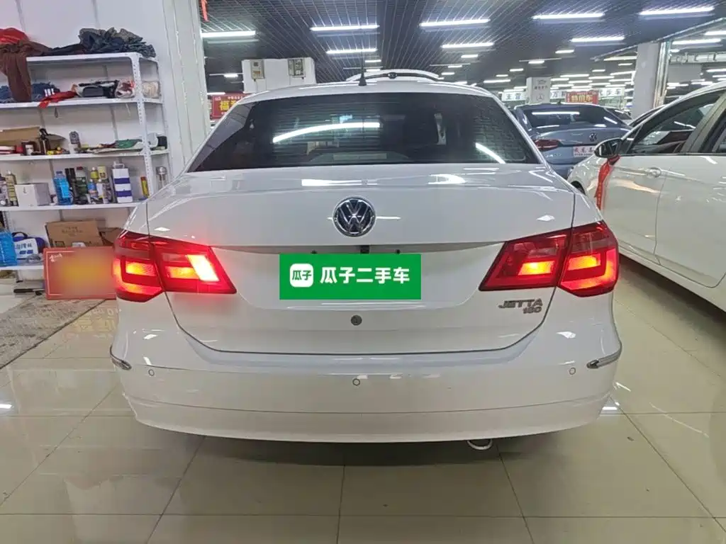Volkswagen Jetta — миниатюра 6