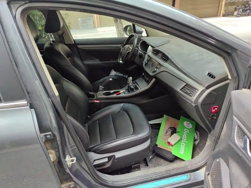 Geely Emgrand GS — миниатюра 19