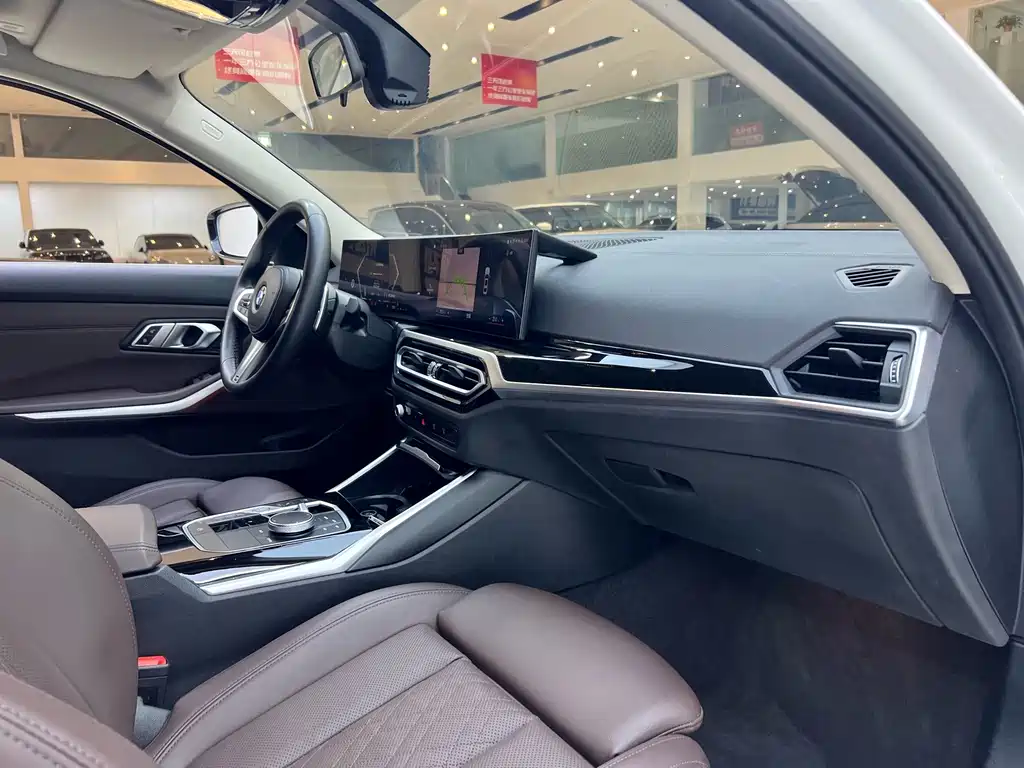 BMW 3 Series — миниатюра 21