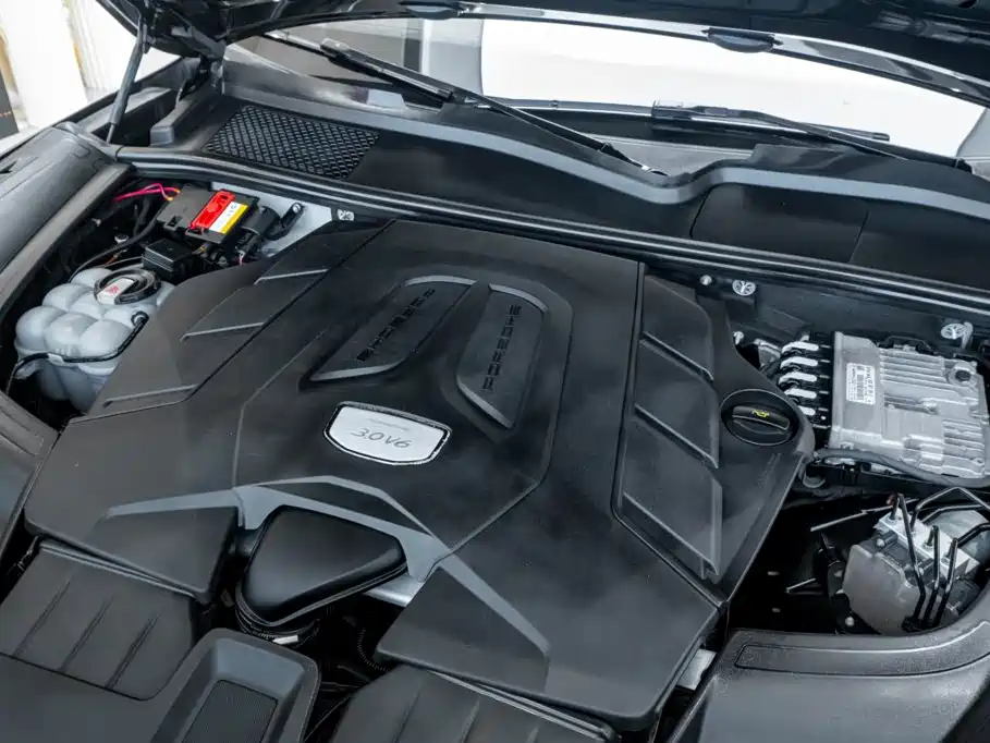 Porsche Cayenne — миниатюра 11