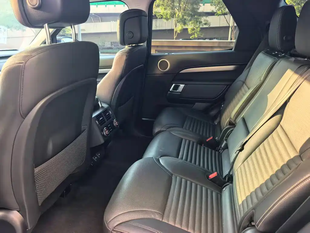 Land Rover Discovery — миниатюра 8
