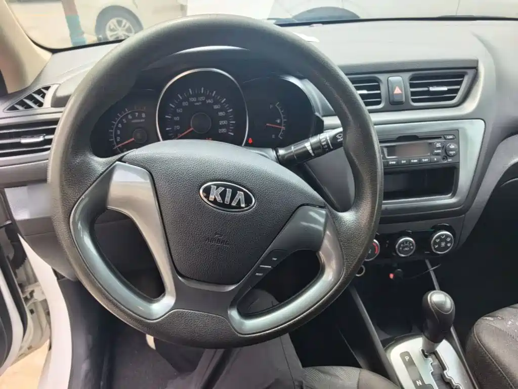 Kia K2 — миниатюра 11