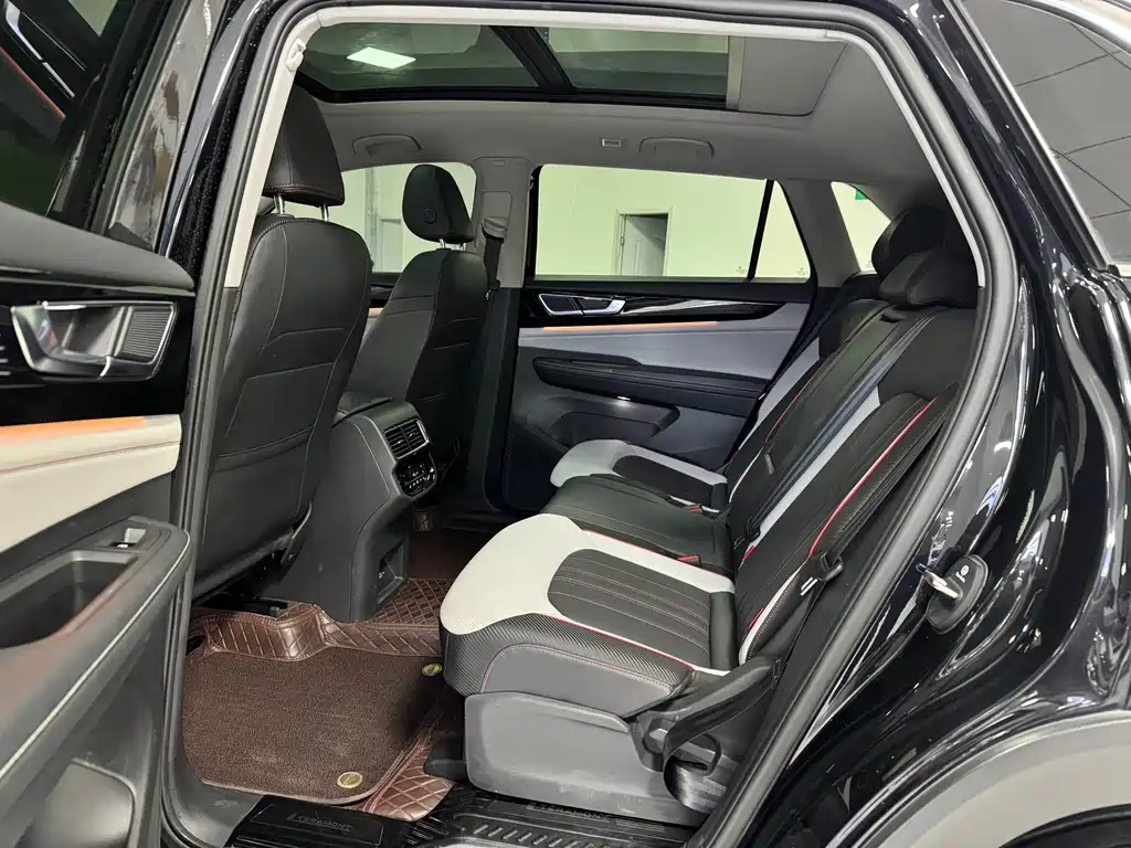 Volkswagen Teramont — миниатюра 6