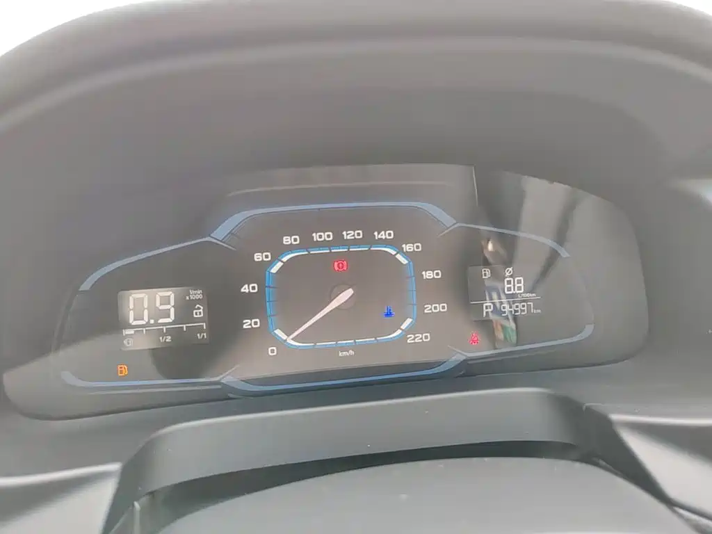 Roewe 360 — миниатюра 12