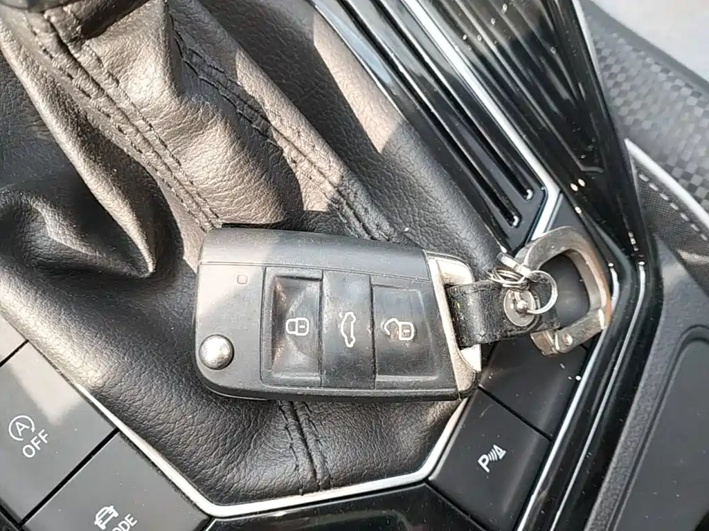 Volkswagen X — миниатюра 9