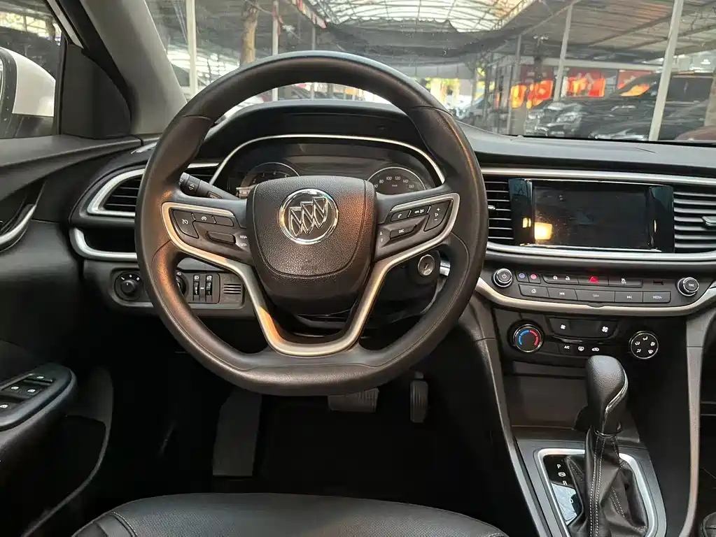 Buick Excelle — миниатюра 17