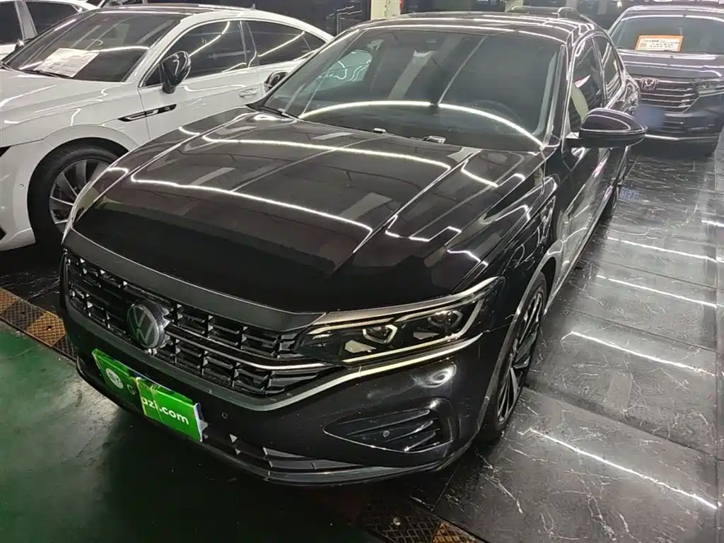 Volkswagen Passat 2024