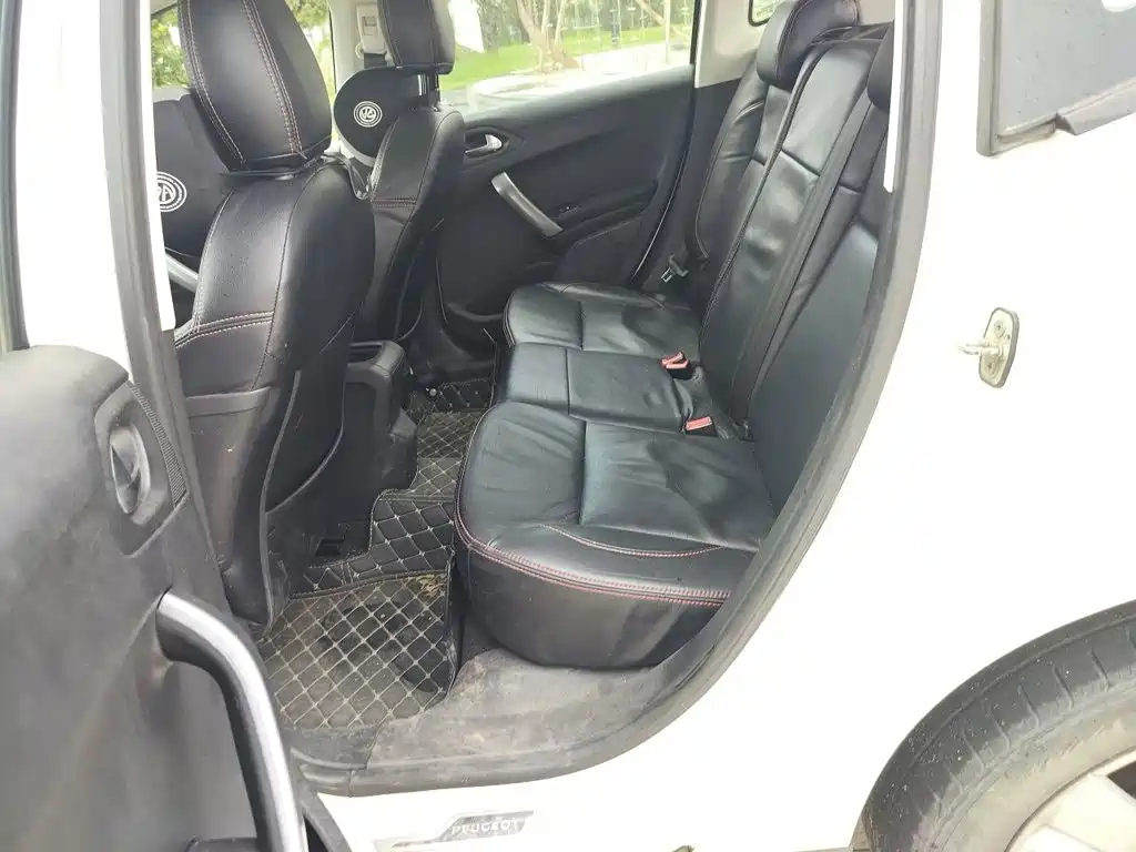 Peugeot 2008 — миниатюра 13