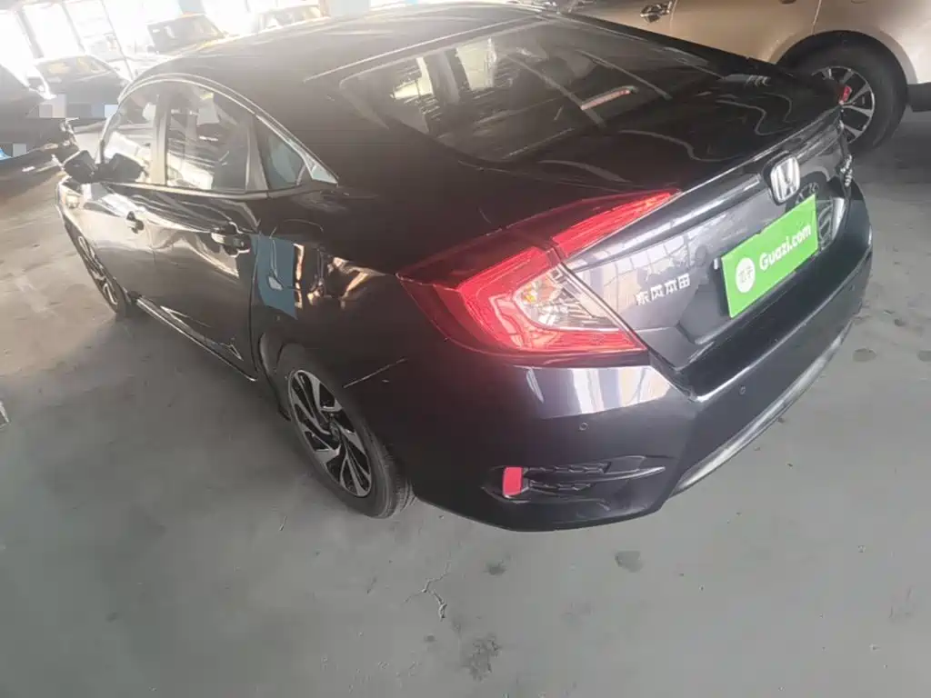 Honda Civic — миниатюра 5