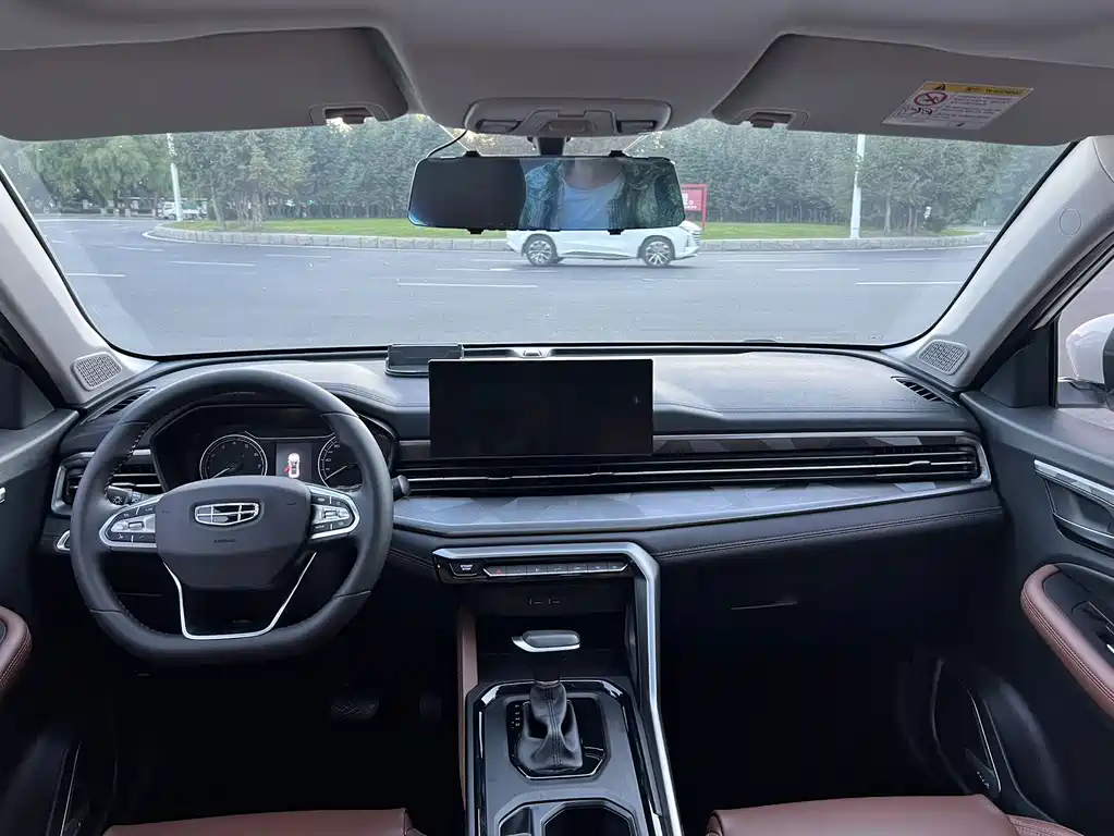 Geely Vision X6 — миниатюра 9