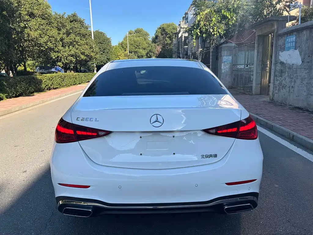 Mercedes-Benz C-Class — миниатюра 9