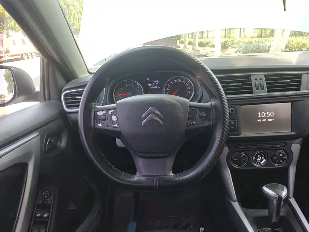 Citroen C3-XR — миниатюра 11
