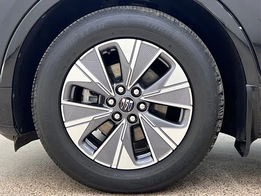 Buick E5 — миниатюра 10