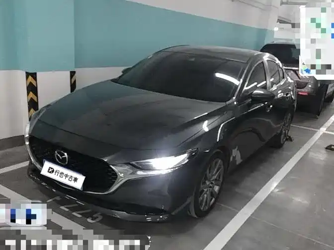Mazda 3 Axela 2023