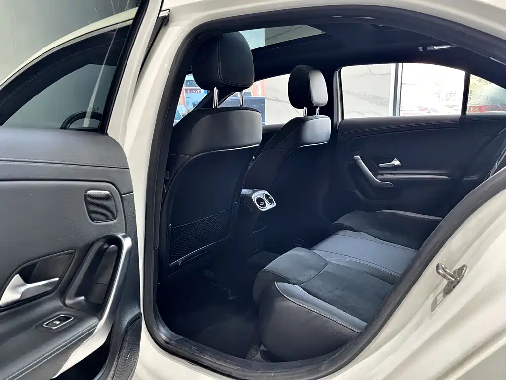 MERCEDES-BENZ A CLASS