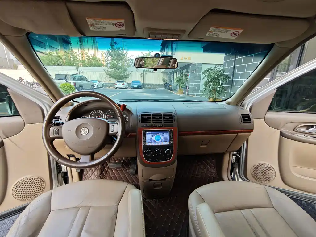 Buick GL8 — миниатюра 12