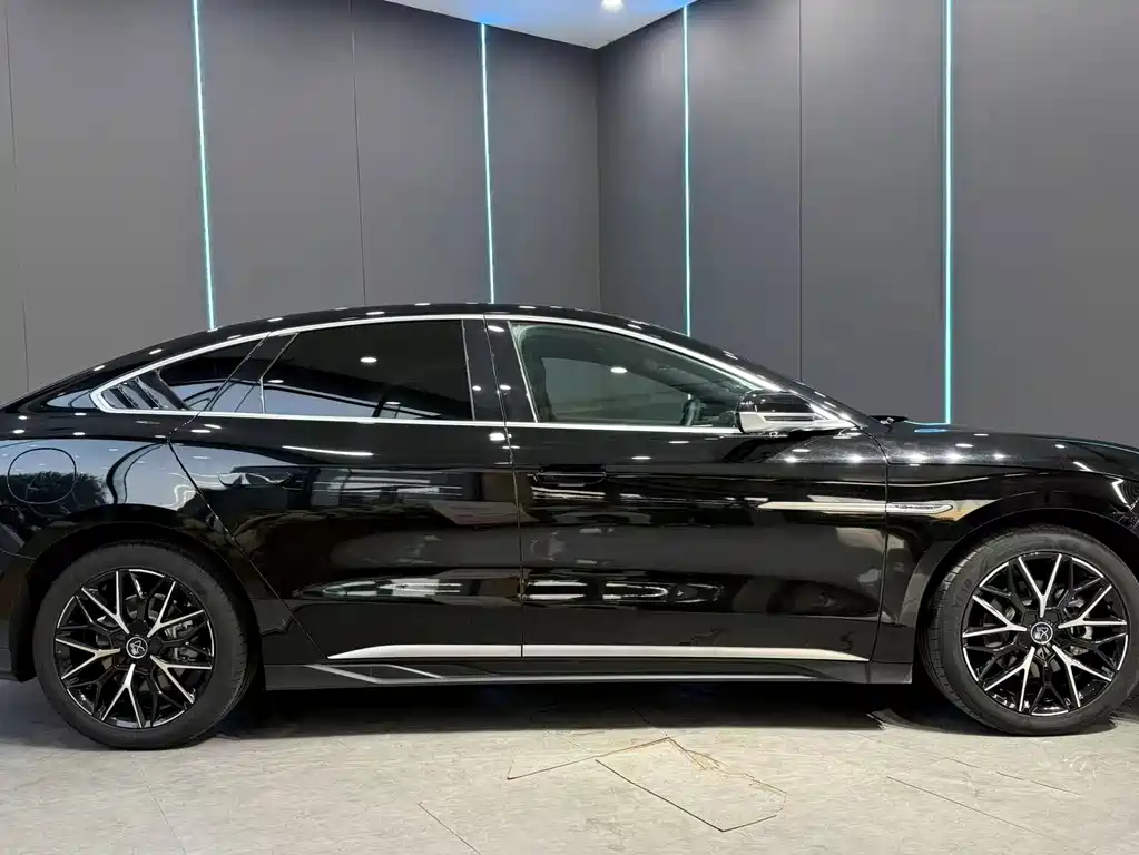 BYD Han — миниатюра 4