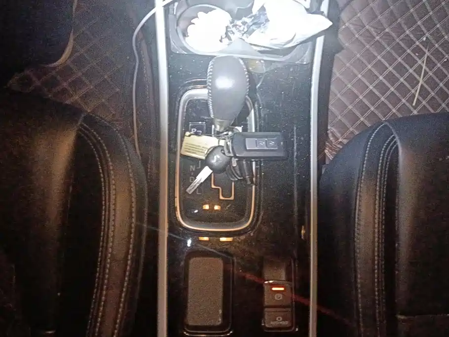 Mitsubishi Outlander — миниатюра 16