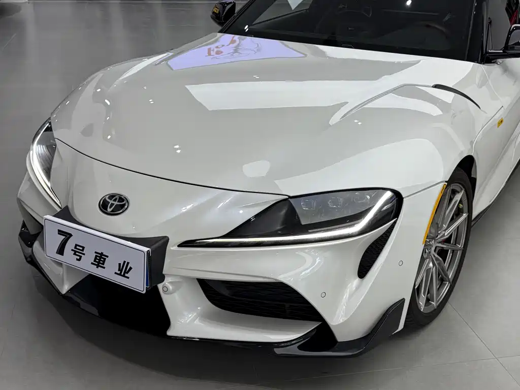 TOYOTA SUPRA