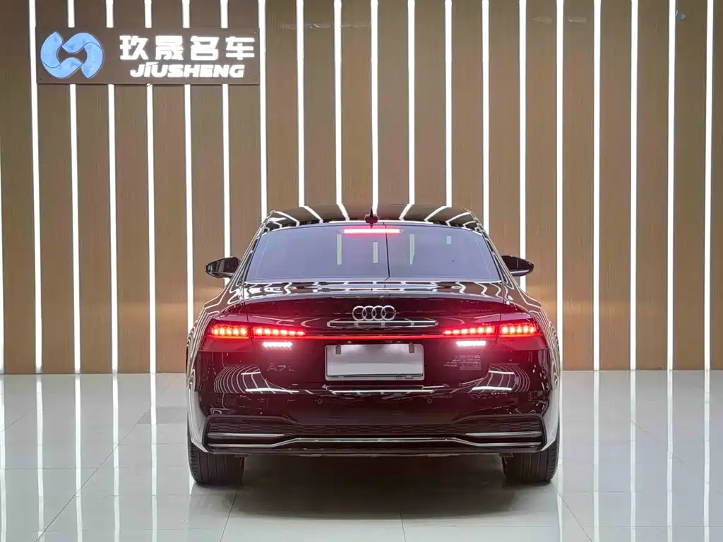 Audi A7L — миниатюра 5