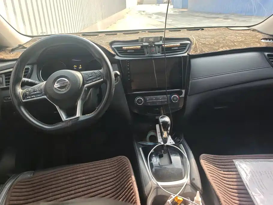 Nissan X-Trail — миниатюра 12