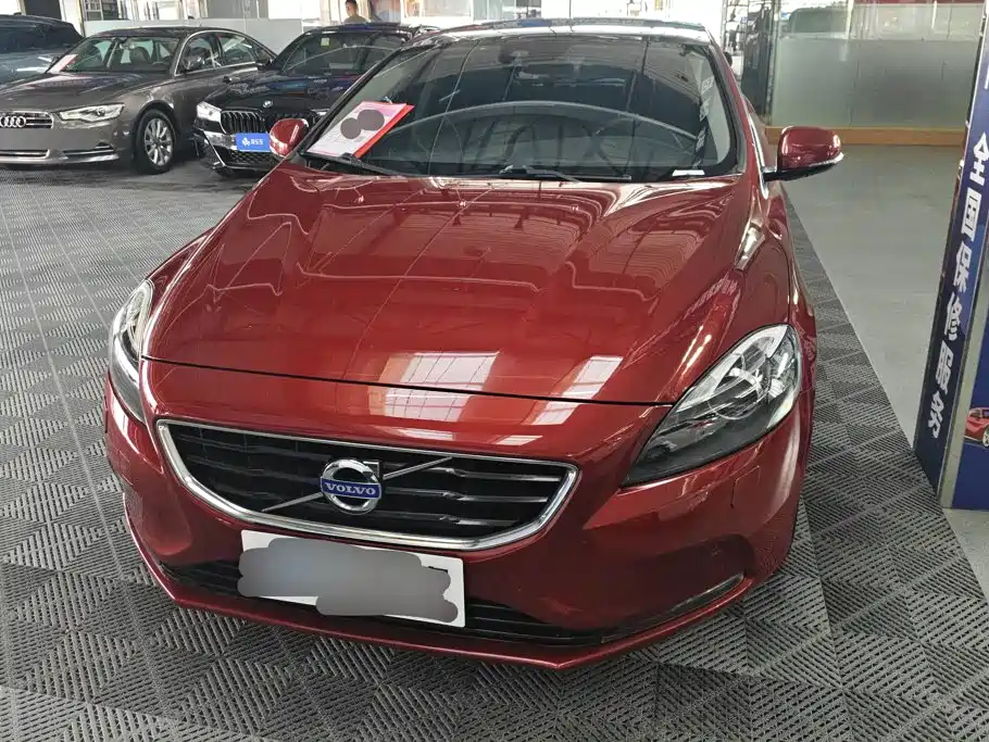 Volvo V40 — миниатюра 2