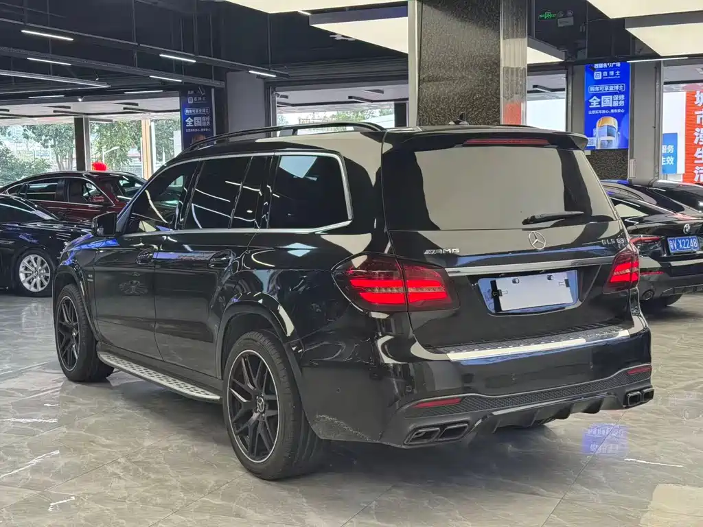 MERCEDES-BENZ GLS AMG