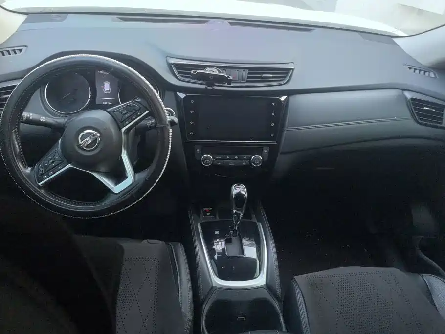 Nissan X-Trail — миниатюра 12