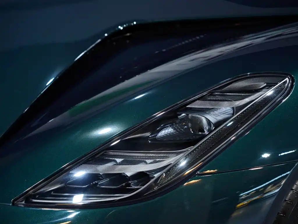 Lotus Emira — миниатюра 6