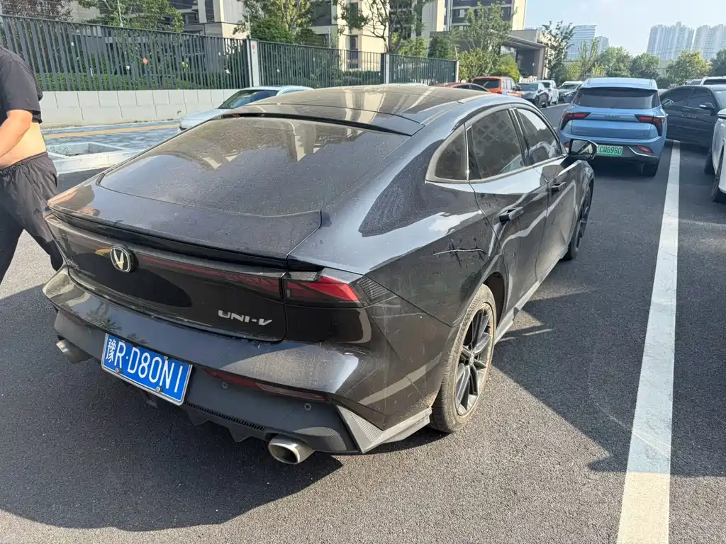 Changan UNI-V — миниатюра 6