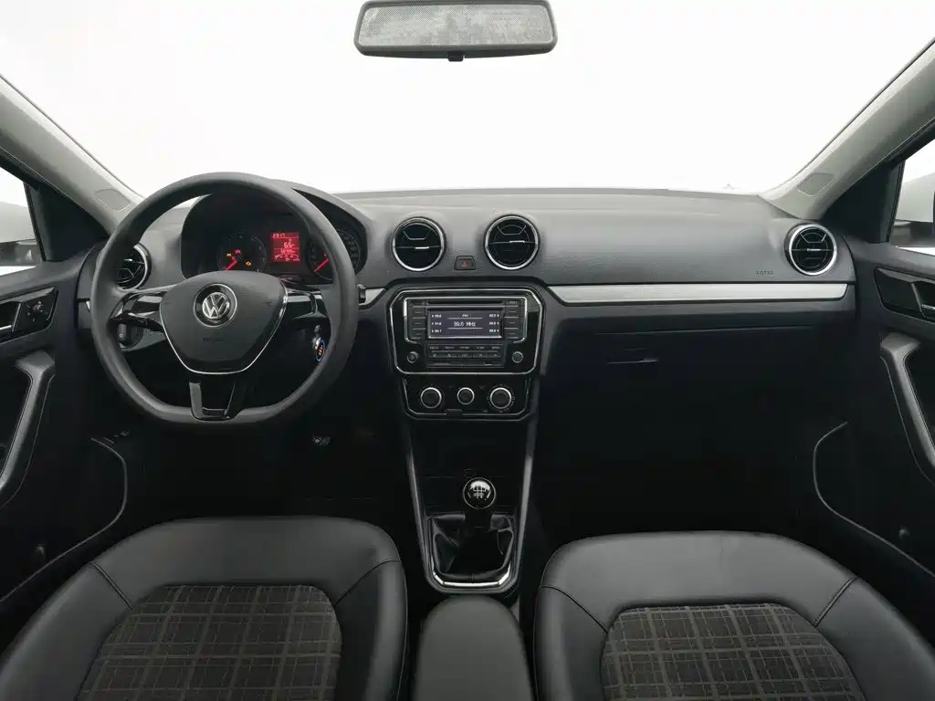 Volkswagen Jetta — миниатюра 5
