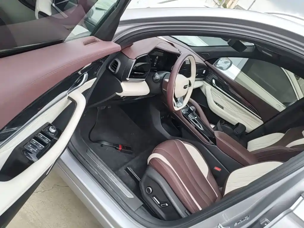 Geely Xingyue L — миниатюра 16