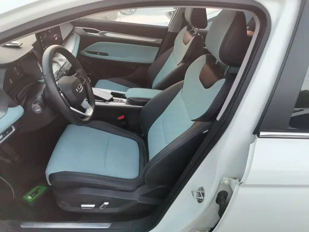 Geely Emgrand L — миниатюра 15