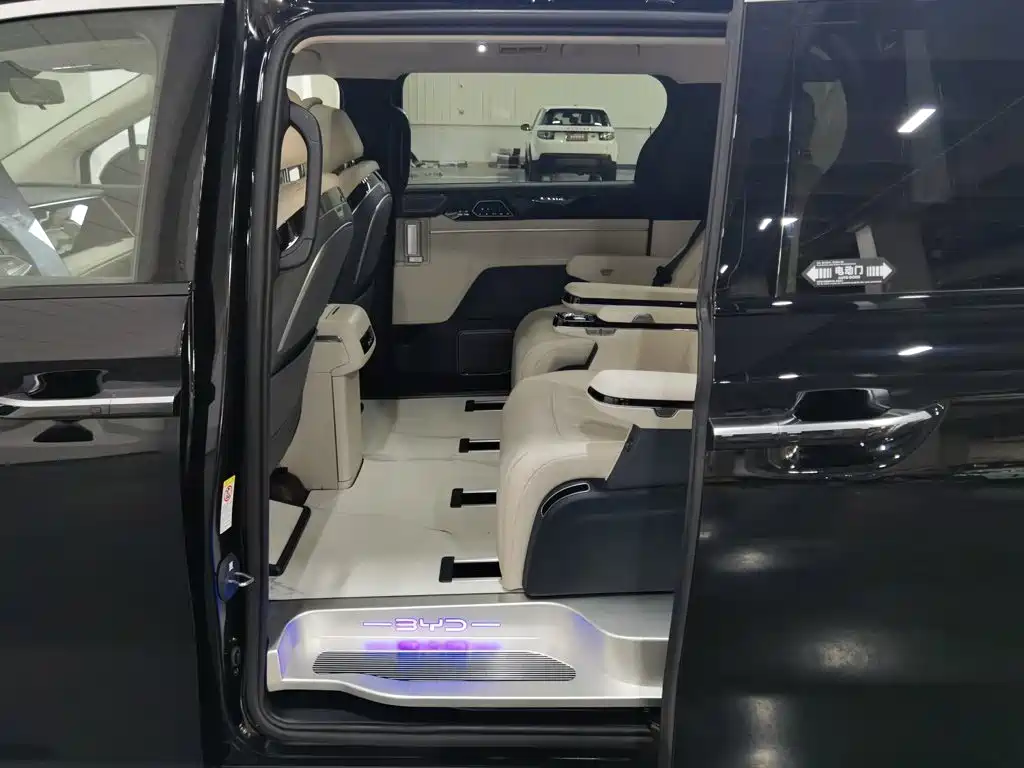 BYD Xia — миниатюра 15