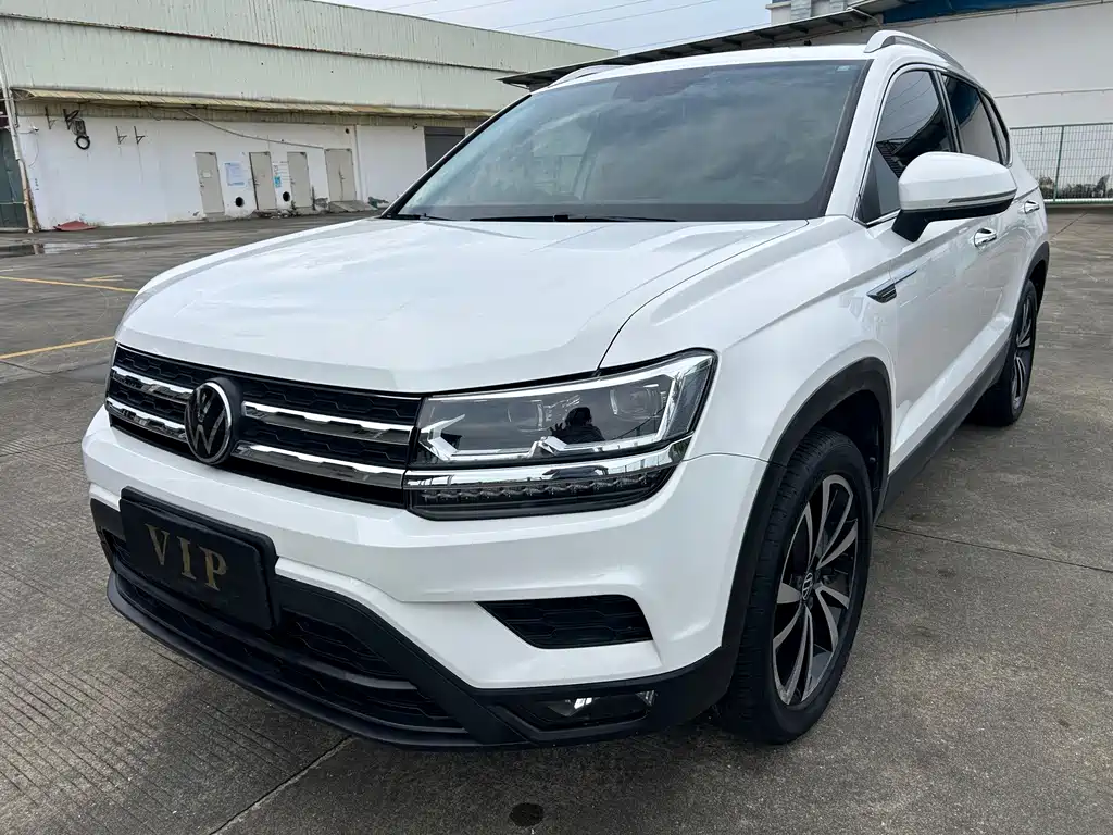 Volkswagen Tharu