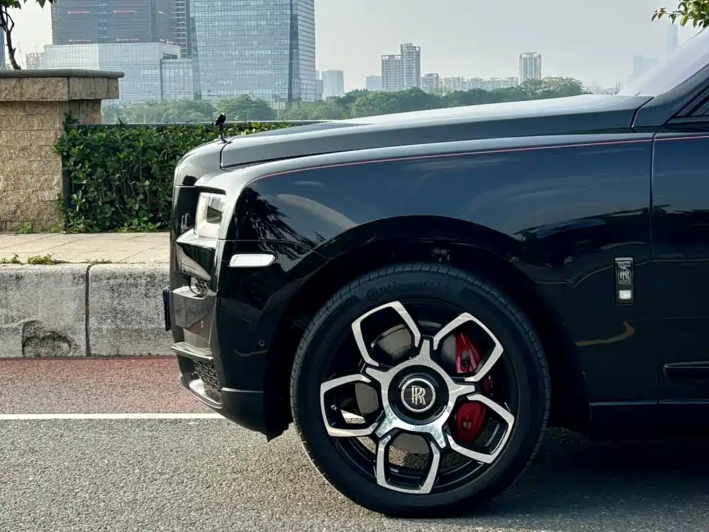 Rolls-Royce Cullinan 2022 Black Badge