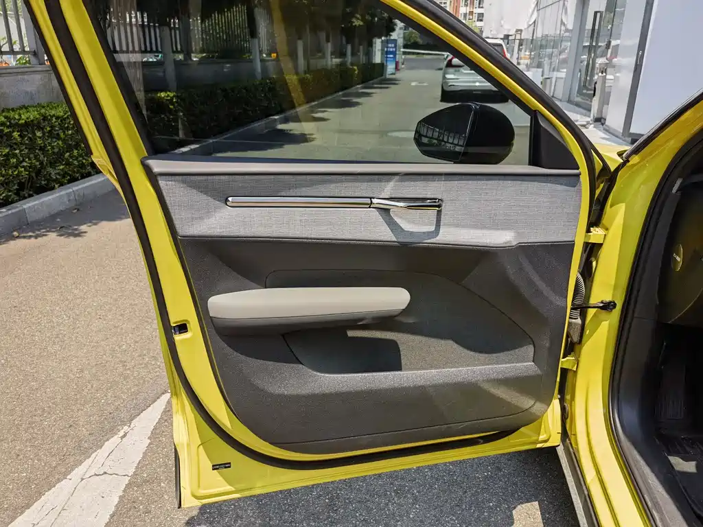 Volvo EX30 — миниатюра 6