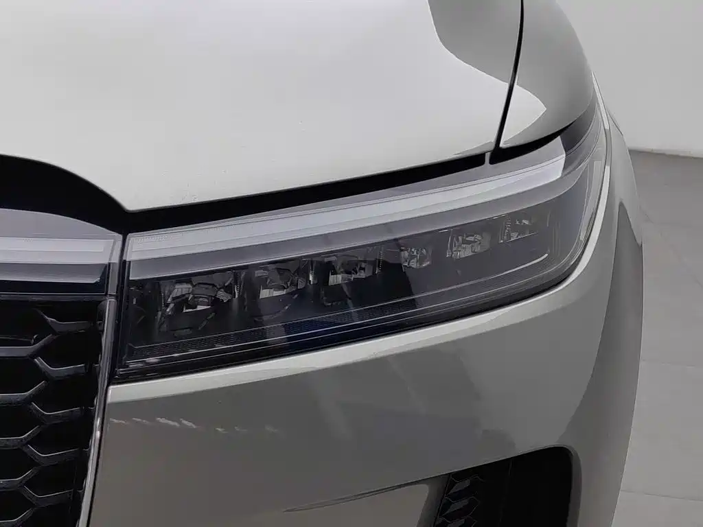 Li Auto Li ONE — миниатюра 7