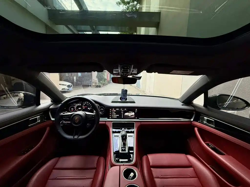 Porsche Panamera — миниатюра 6