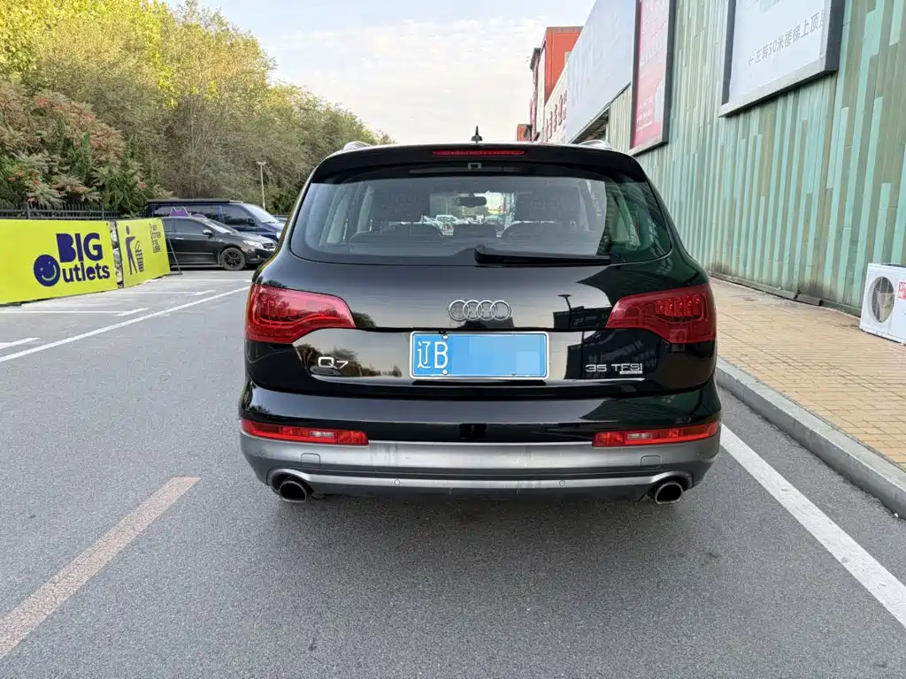 Audi Q7 — миниатюра 12