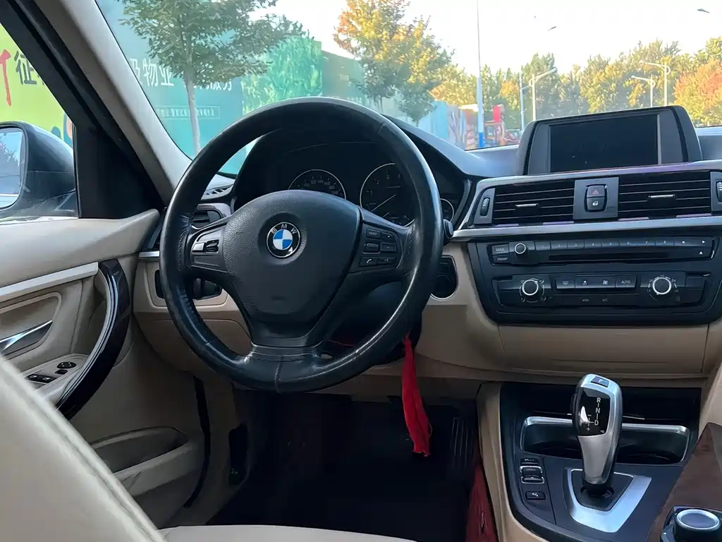 BMW 3 Series 3 2013 320Li Fashion